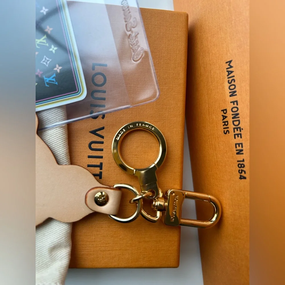 Louis Vuitton X Murakami Porte Cles Panda Key Ring + Panda LV collectible card - Picture 9 of 16
